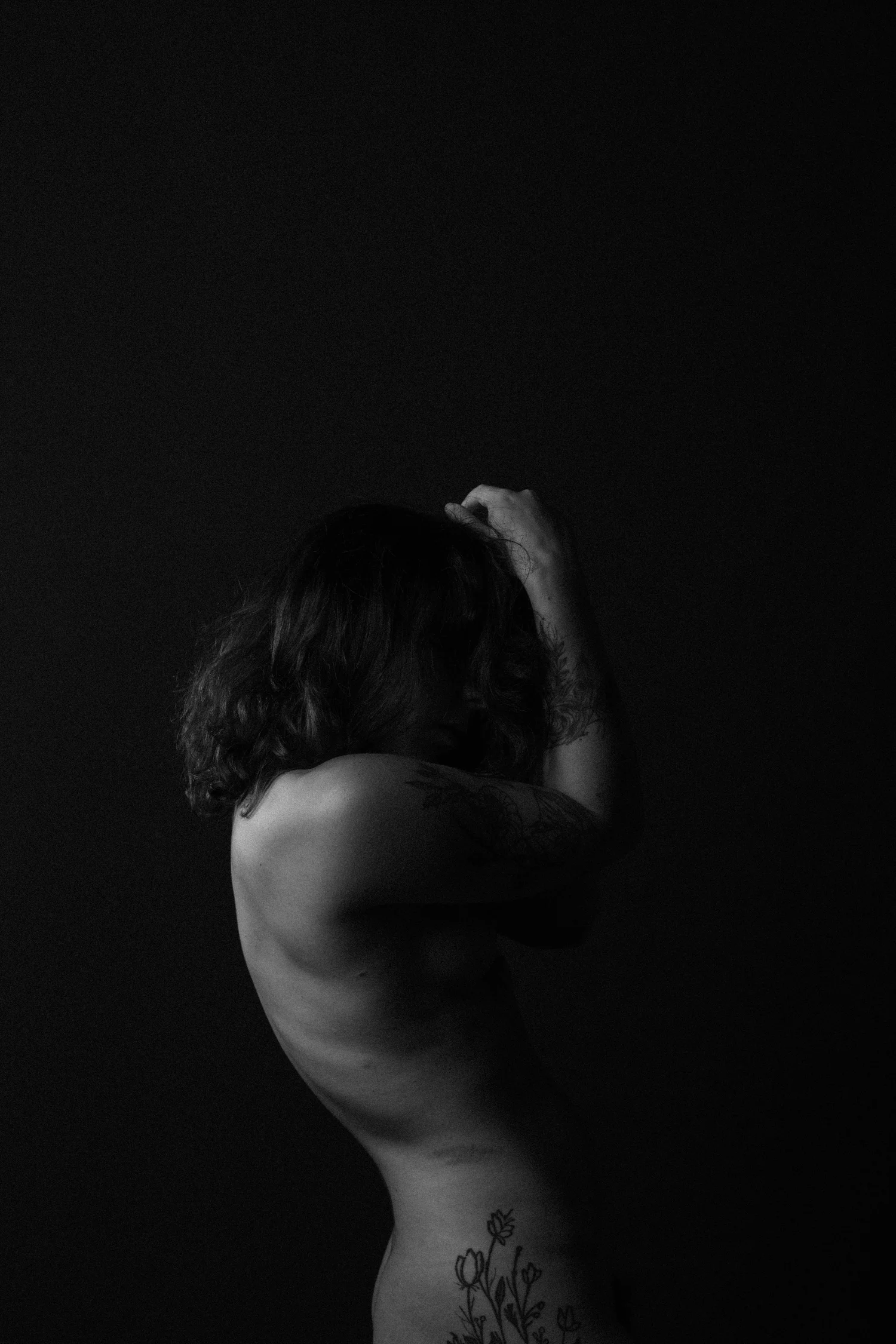 Nude woman black and white monochrome studio – Portrait