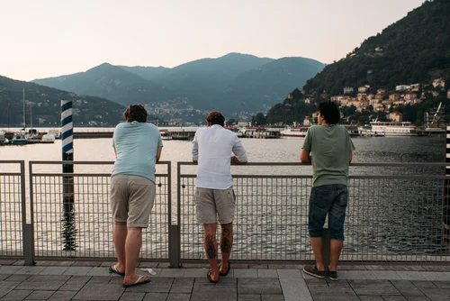 Lake mountains people watching view railing italy – Street