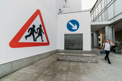 Road sign school crossing red triangle street – Street