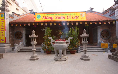 Vietnam temple pagoda courtyard hanoi – Vietnam