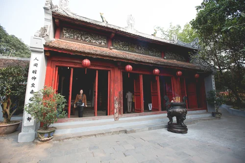 Vietnam temple red gate hanoi – Vietnam