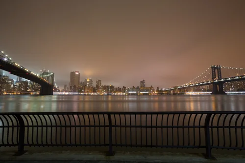 New york night skyline brooklyn bridge river – New York