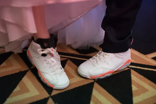 Trainers sneakers shoes dance floor wedding feet – Wedding Photography