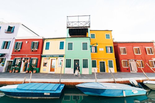 Venice burano colourful houses boats canal – Italy Venice