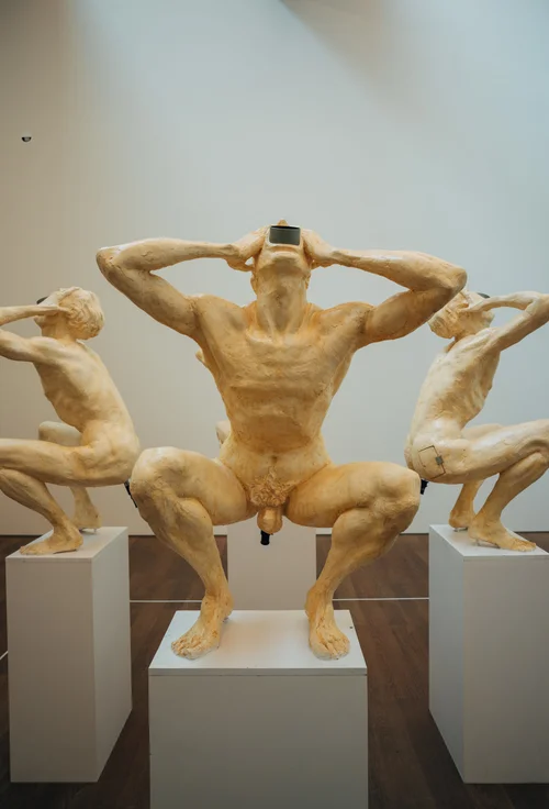 Luxembourg sculpture statue nude figures art – Luxembourg