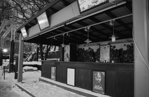 Stockholm snow kiosk night black and white – Stockholm