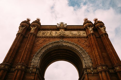Barcelona arc de triomf arch brick monument – Barcelona