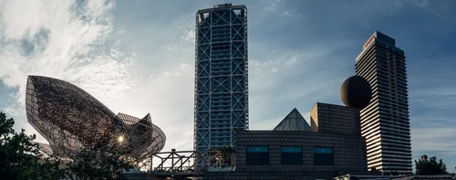 Barcelona port skyscraper fish sculpture architecture – Barcelona