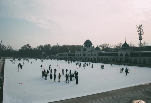 Budapest ice rink skating winter city park – Budapest